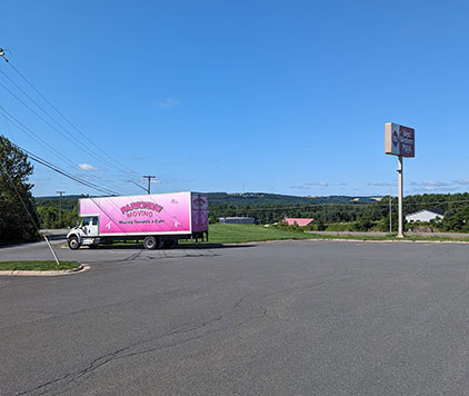 Parkview Moving Co.'s weekly trips to the East Coast on a beautiful day, showcasing reliable long-distance moving services.